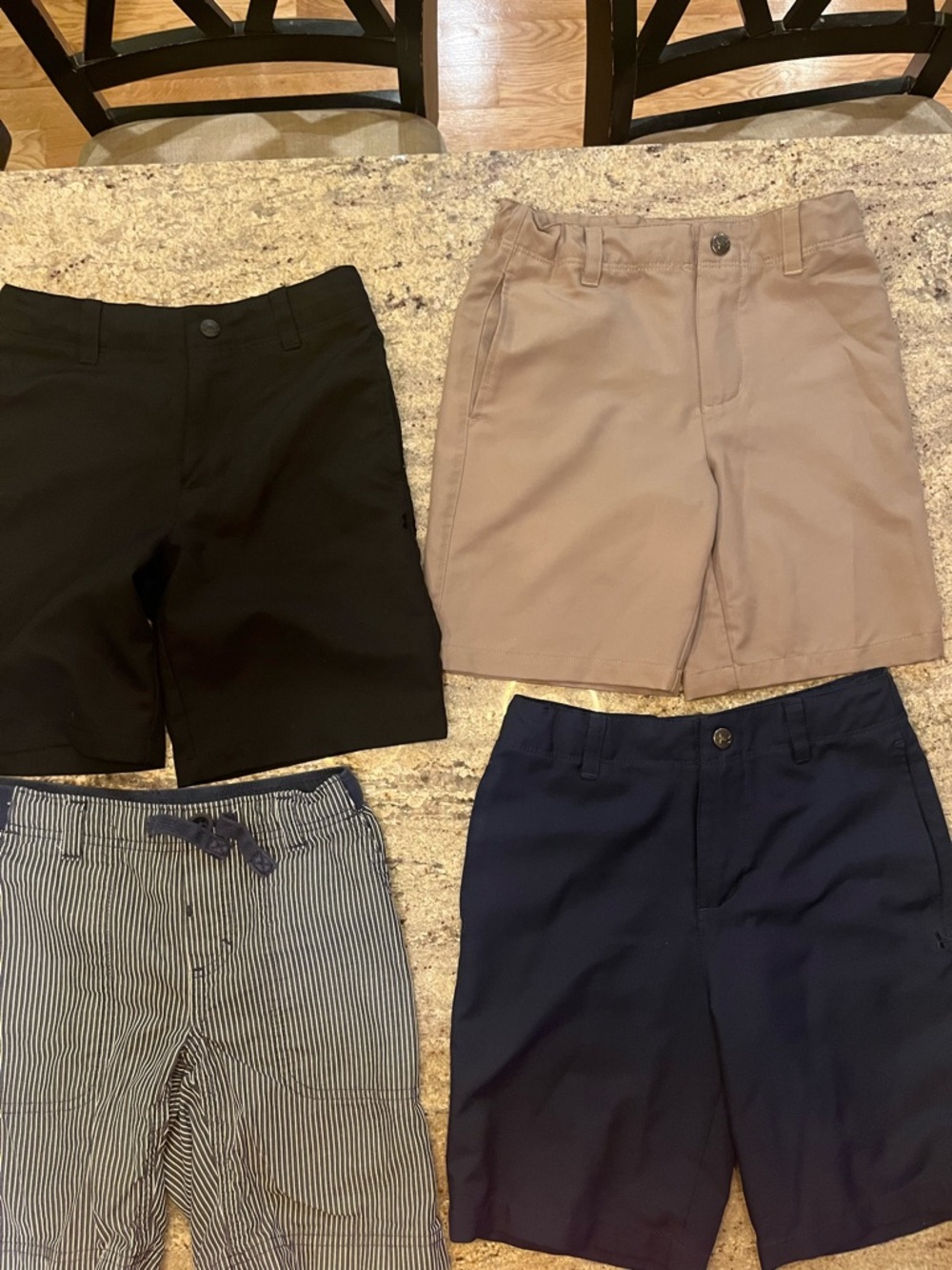 Bundle of Size 6-7 Boy Dress Shorts -3 Under Armour + 1 Lands End